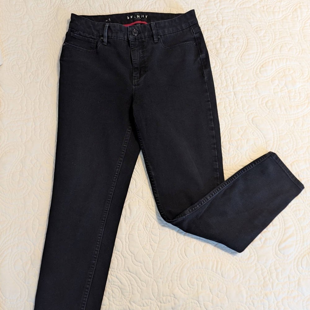 WHBM Skinny Ankle Black Denim Jeans
